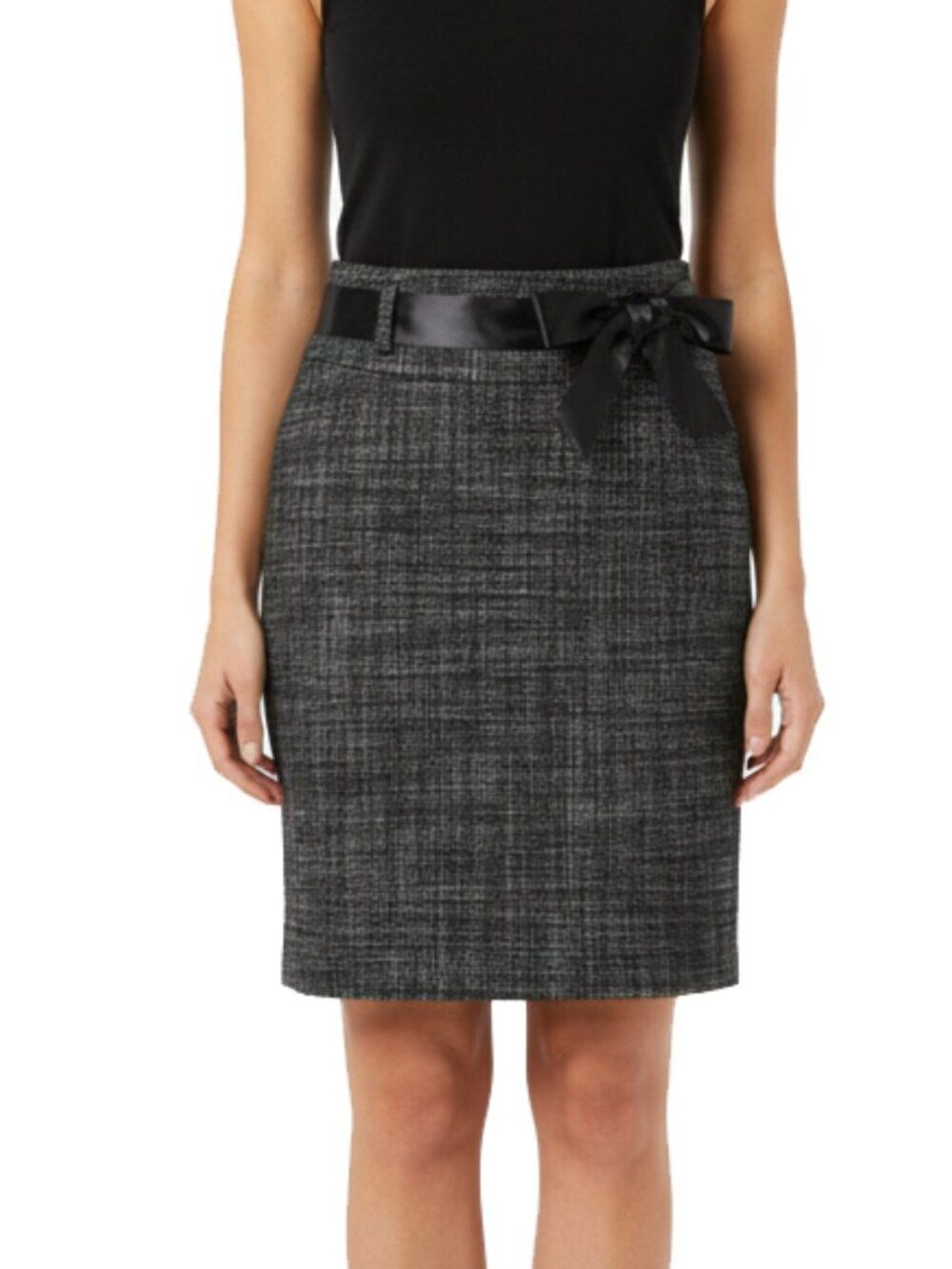 New Kenneth Cole Wool Skirt with Satin Belt Size 2